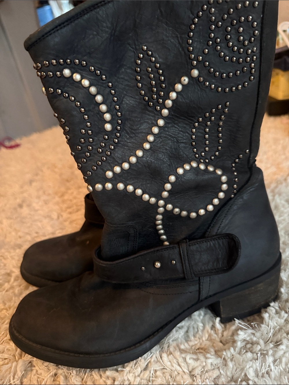 Guess Women’s Esperanza Western Studded Leather Boots In Black Size 9.5